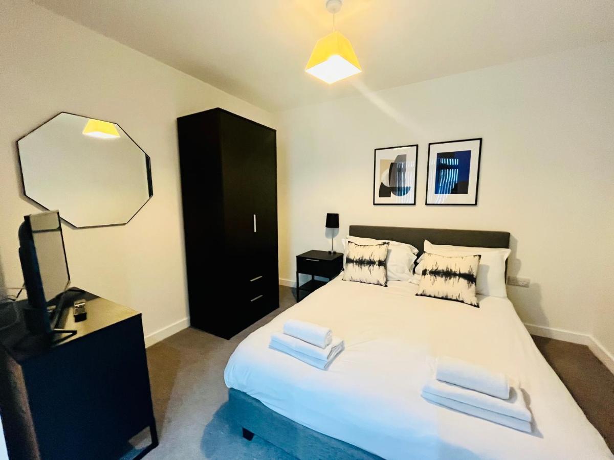 Fully Equipped One Bedroom Apartment Near Old Trafford Stadium! Manchester Esterno foto